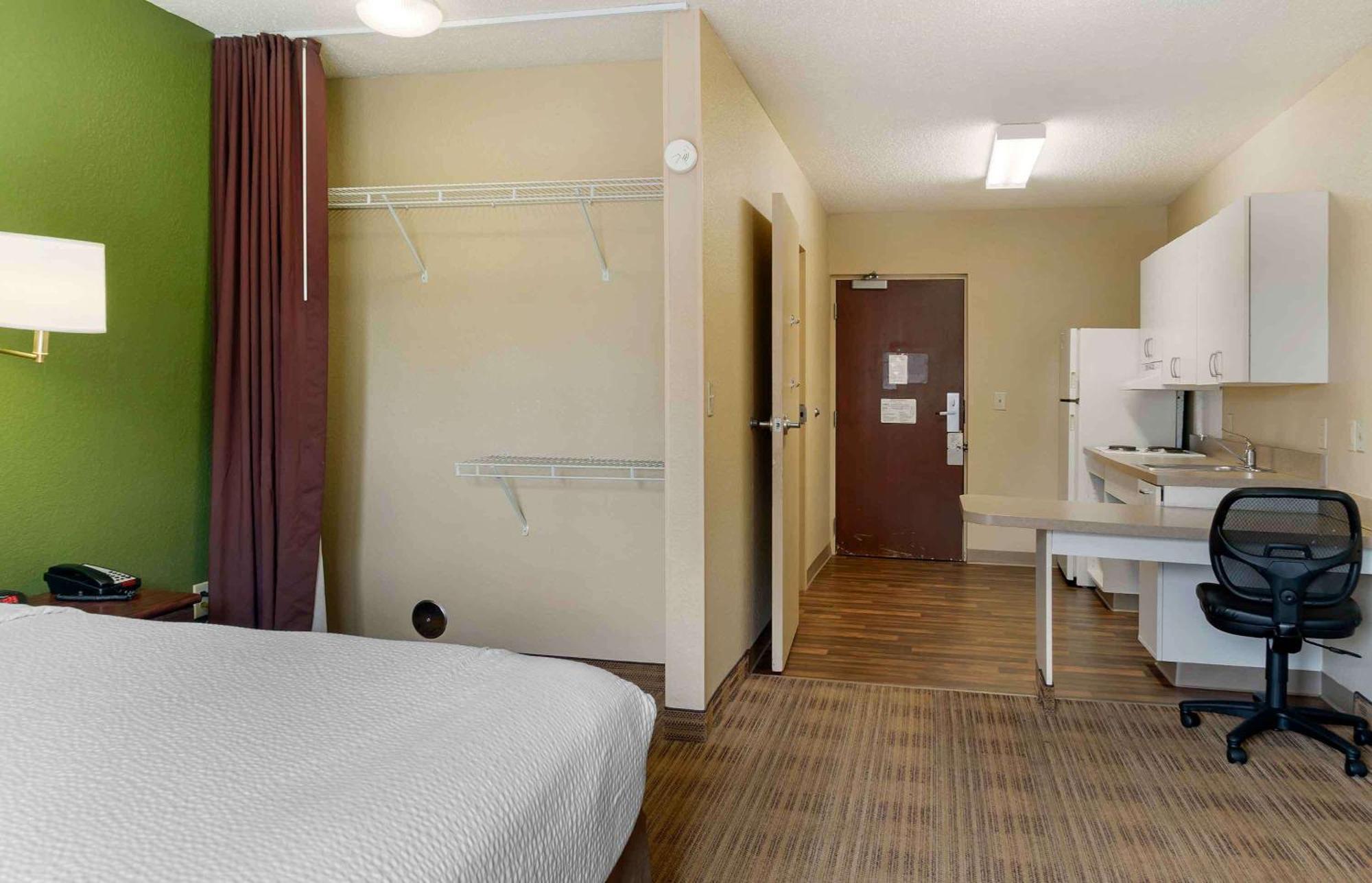 Hotel Extended America - Detroit - 2*